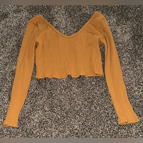 ~NEED GONE ASAP Arizona Women’s Cropped Long Sleeve Top~ - Picture 3 of 6